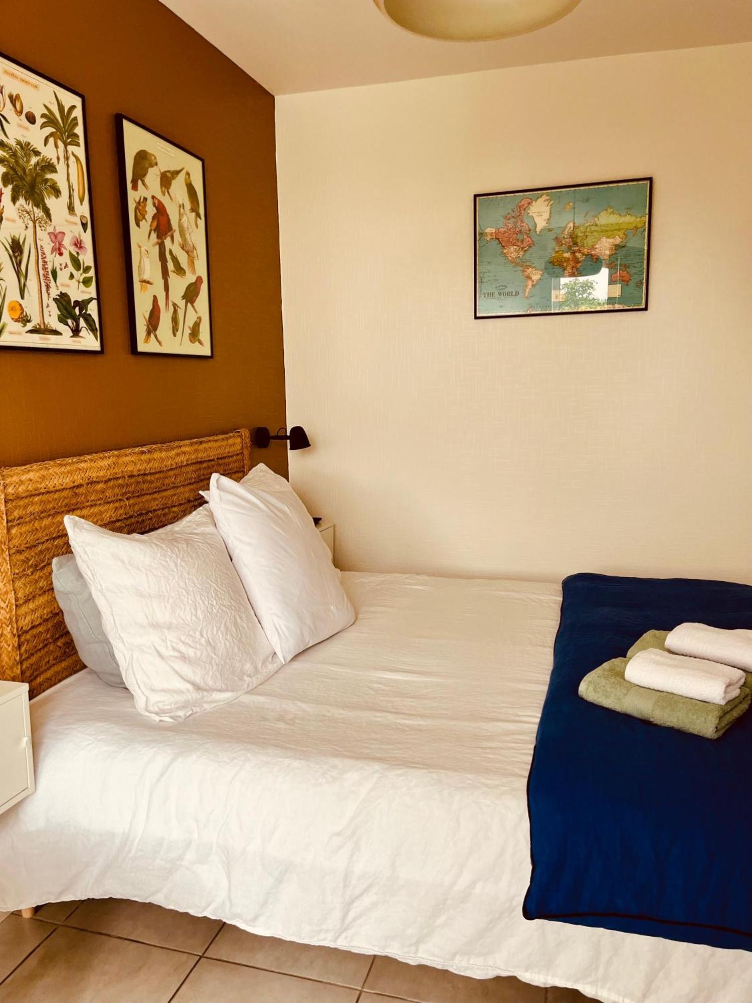 L'Atelier De Mezareun Bed & Breakfast Ushant Exterior photo