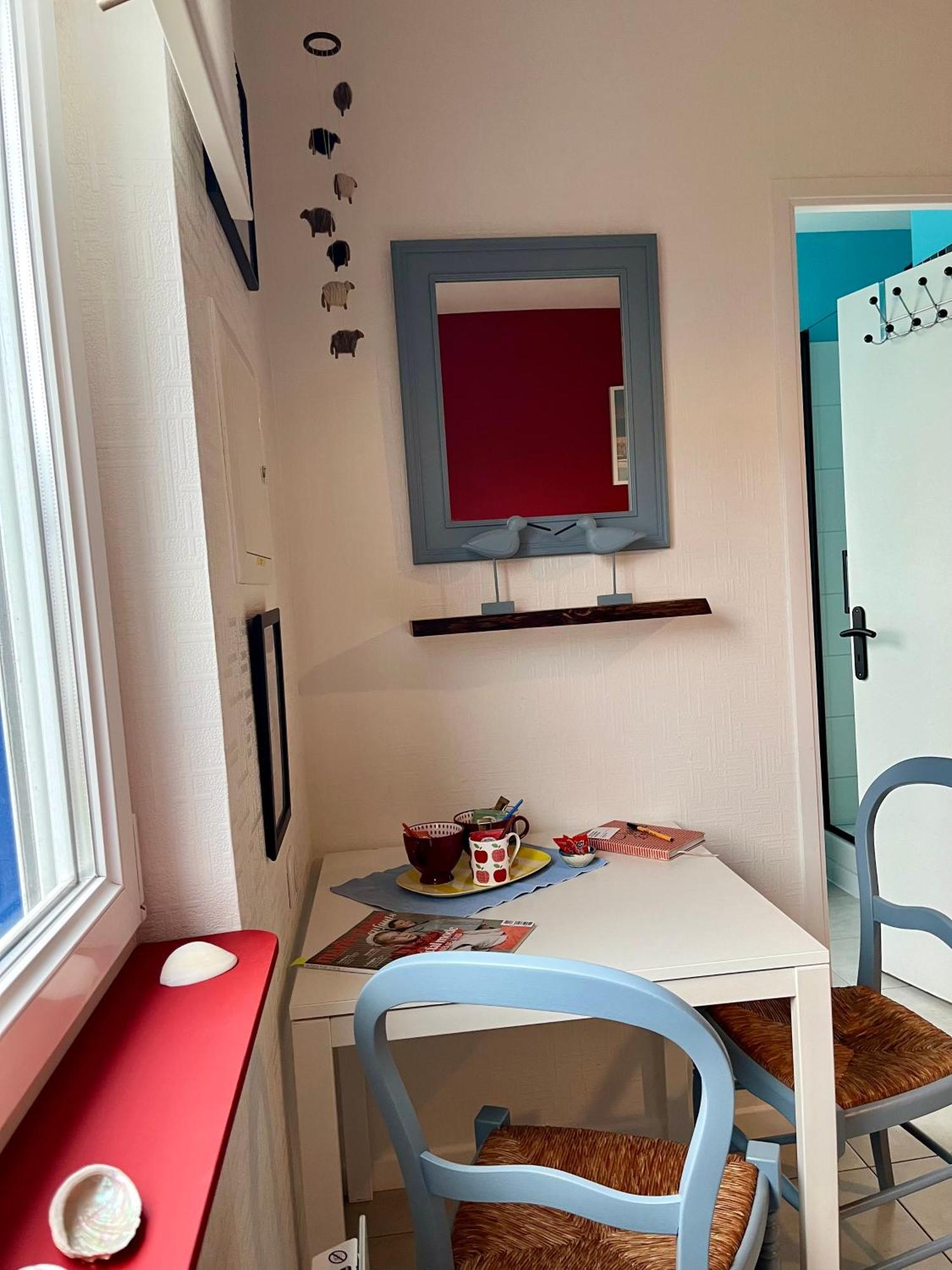 L'Atelier De Mezareun Bed & Breakfast Ushant Exterior photo