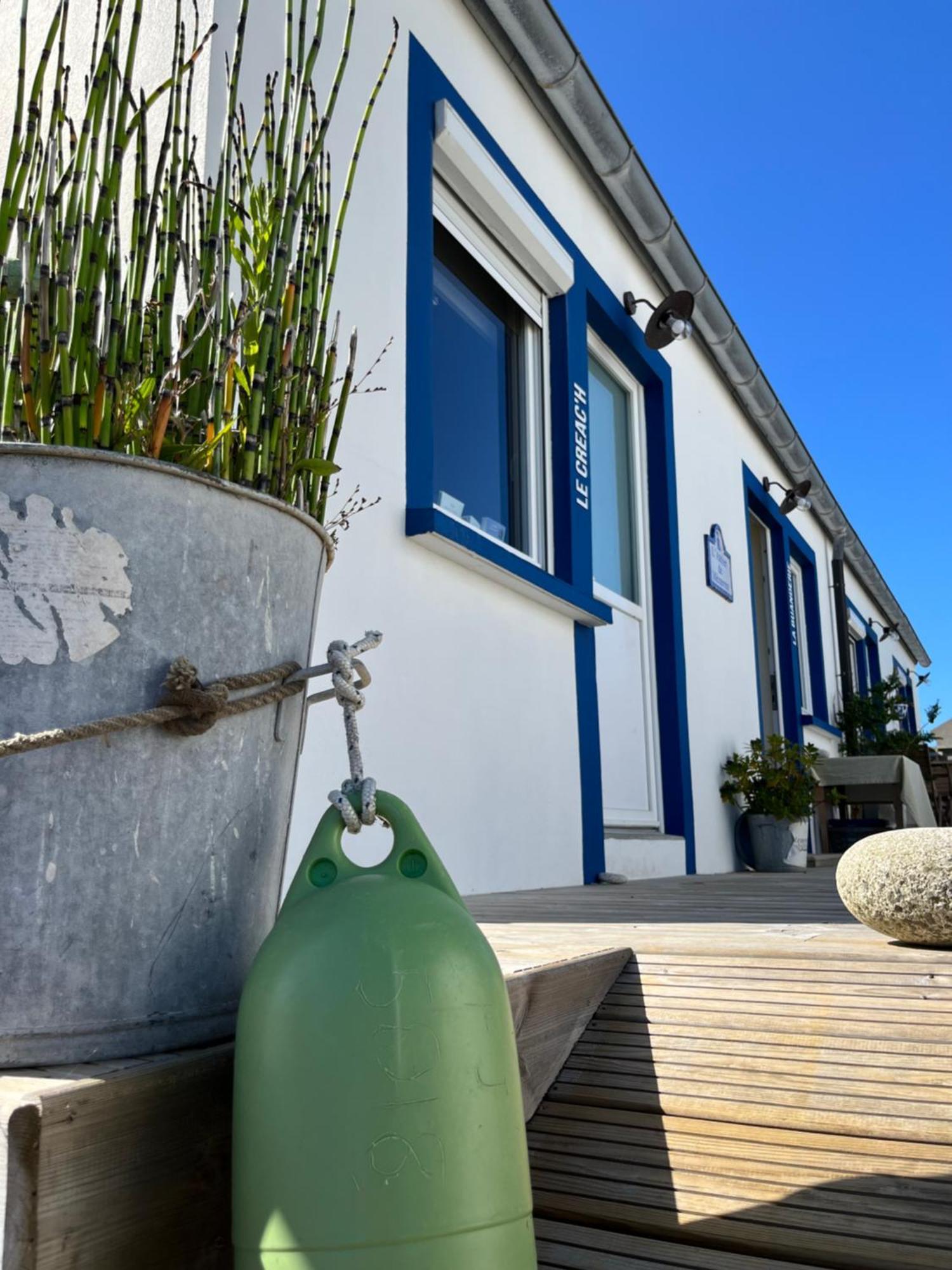 L'Atelier De Mezareun Bed & Breakfast Ushant Exterior photo